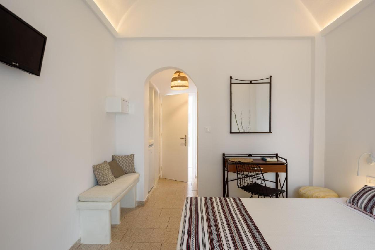 Cal Day Rooms Santorini Perissa  Exterior foto